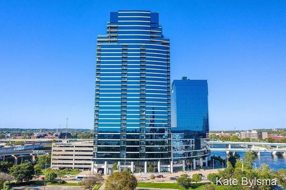 335 Bridge Street Northwest #602