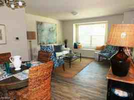 featured image of 3932 Cloverlane Dr