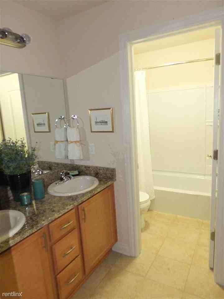 3932 Cloverlane Dr - Photo 7 of 13