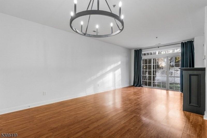 225 Windmill Ct - Photo 3 of 28