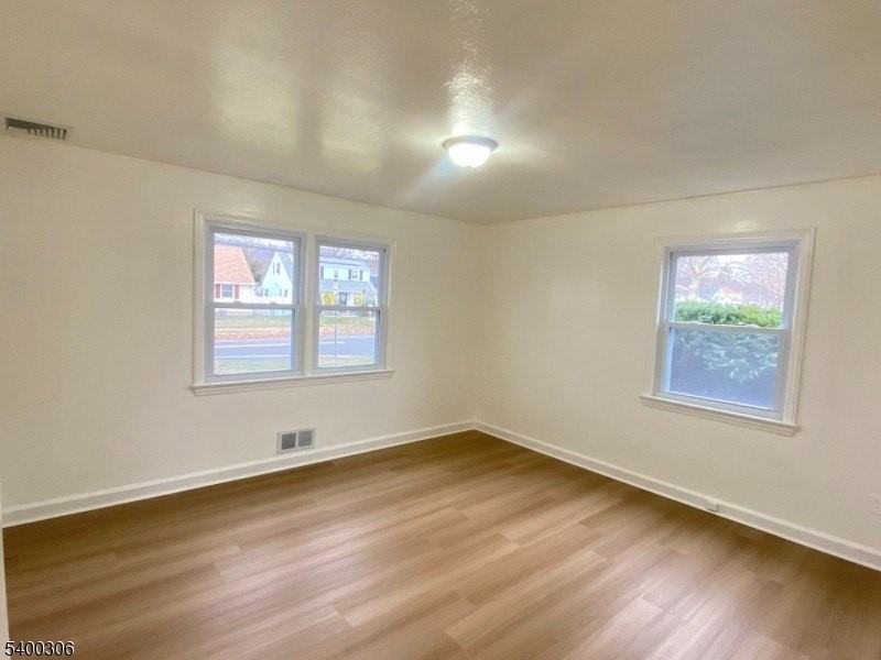 1598 Front St - Photo 6 of 10