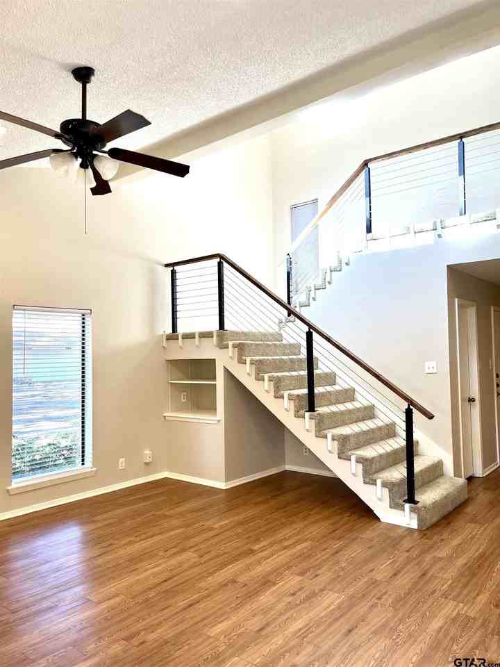 2501 Villa Ct - Photo 5 of 20