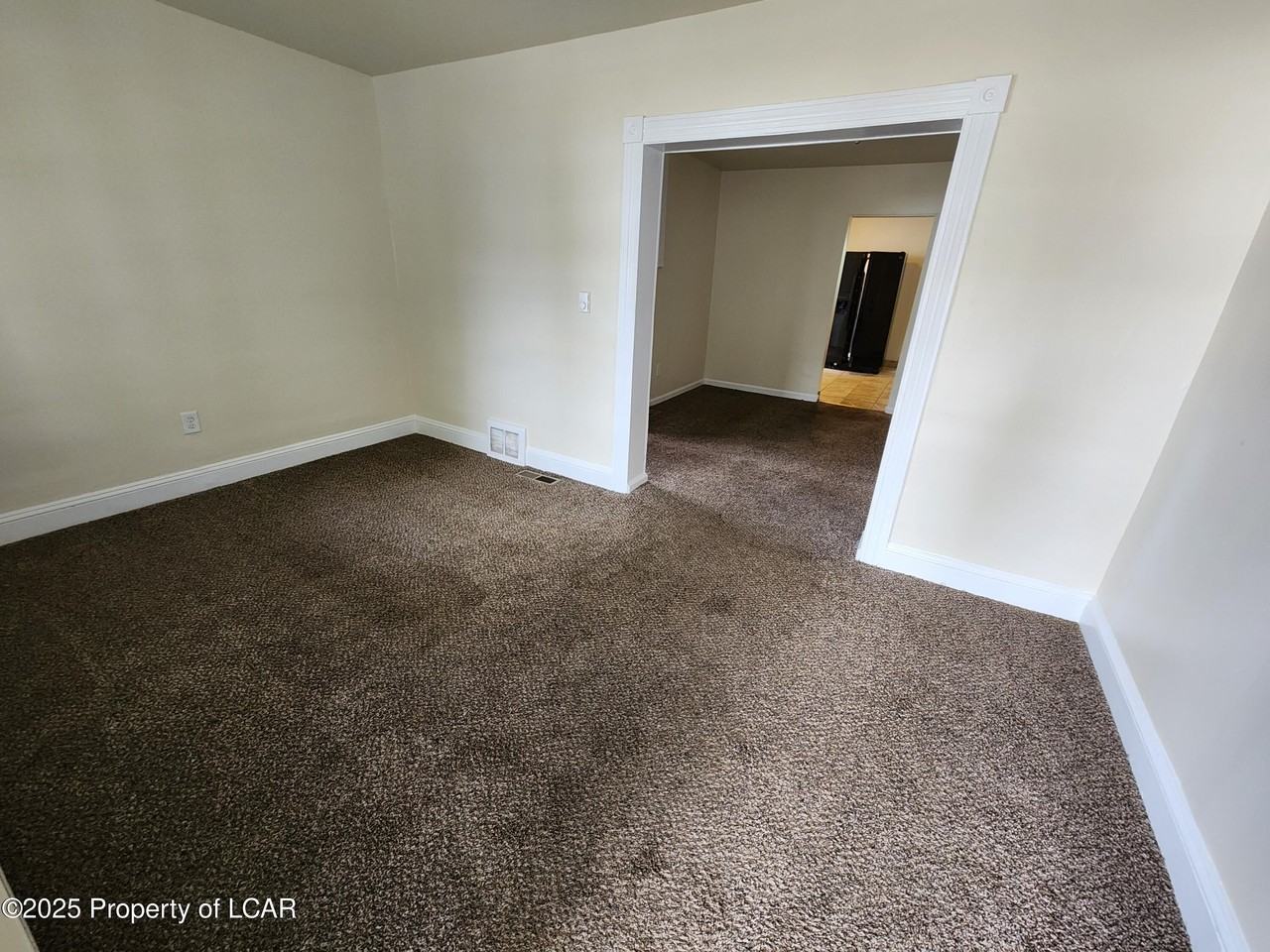 231 Chapel St - Photo 3 of 15