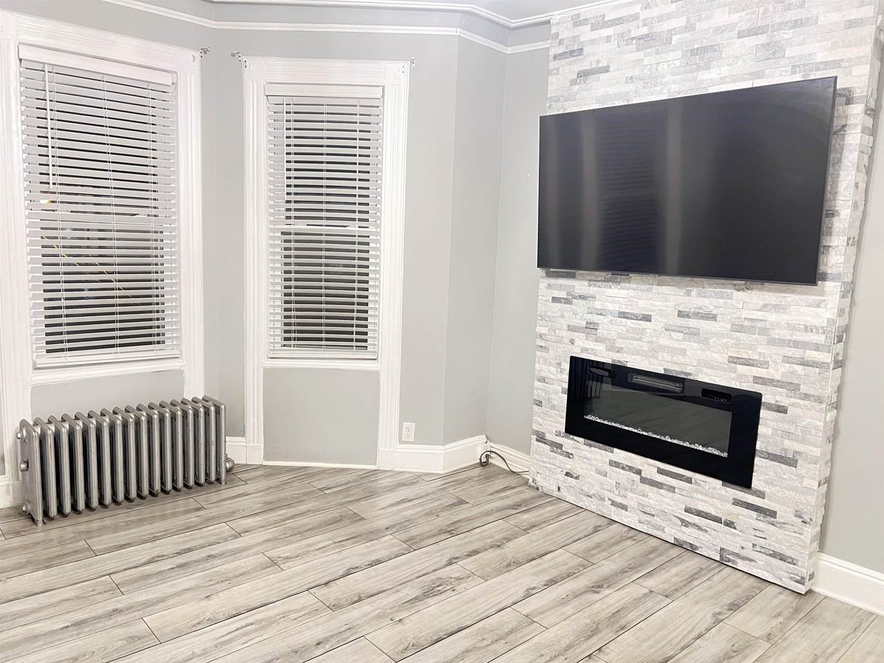 6126 Washington St #2 - Photo 2 of 7