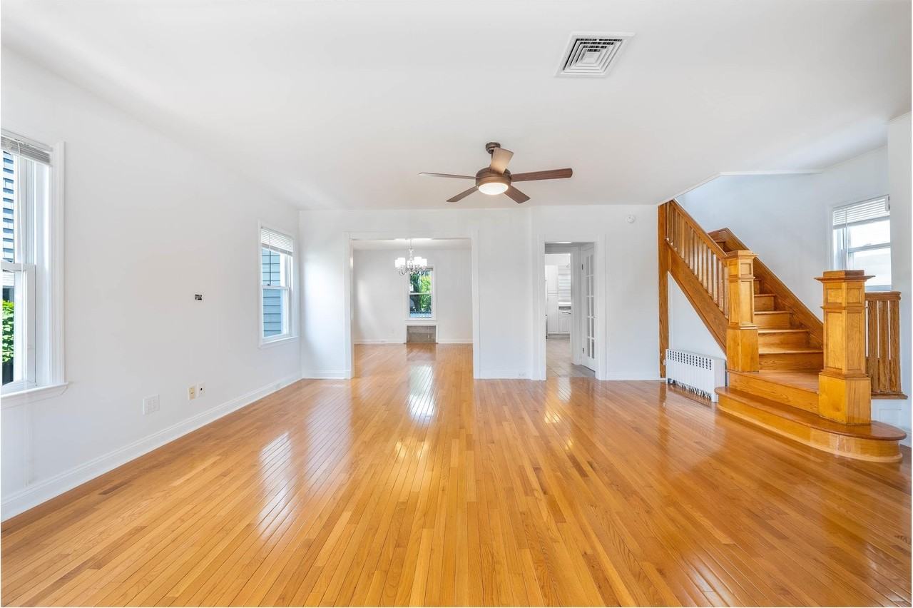 85 Barrows Avenue - Photo 2 of 23