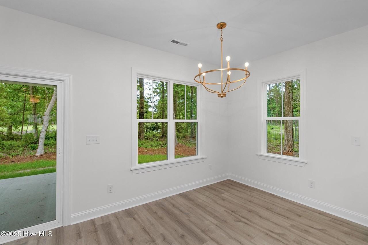 357 357 Mccabe Road - Photo 6 of 14