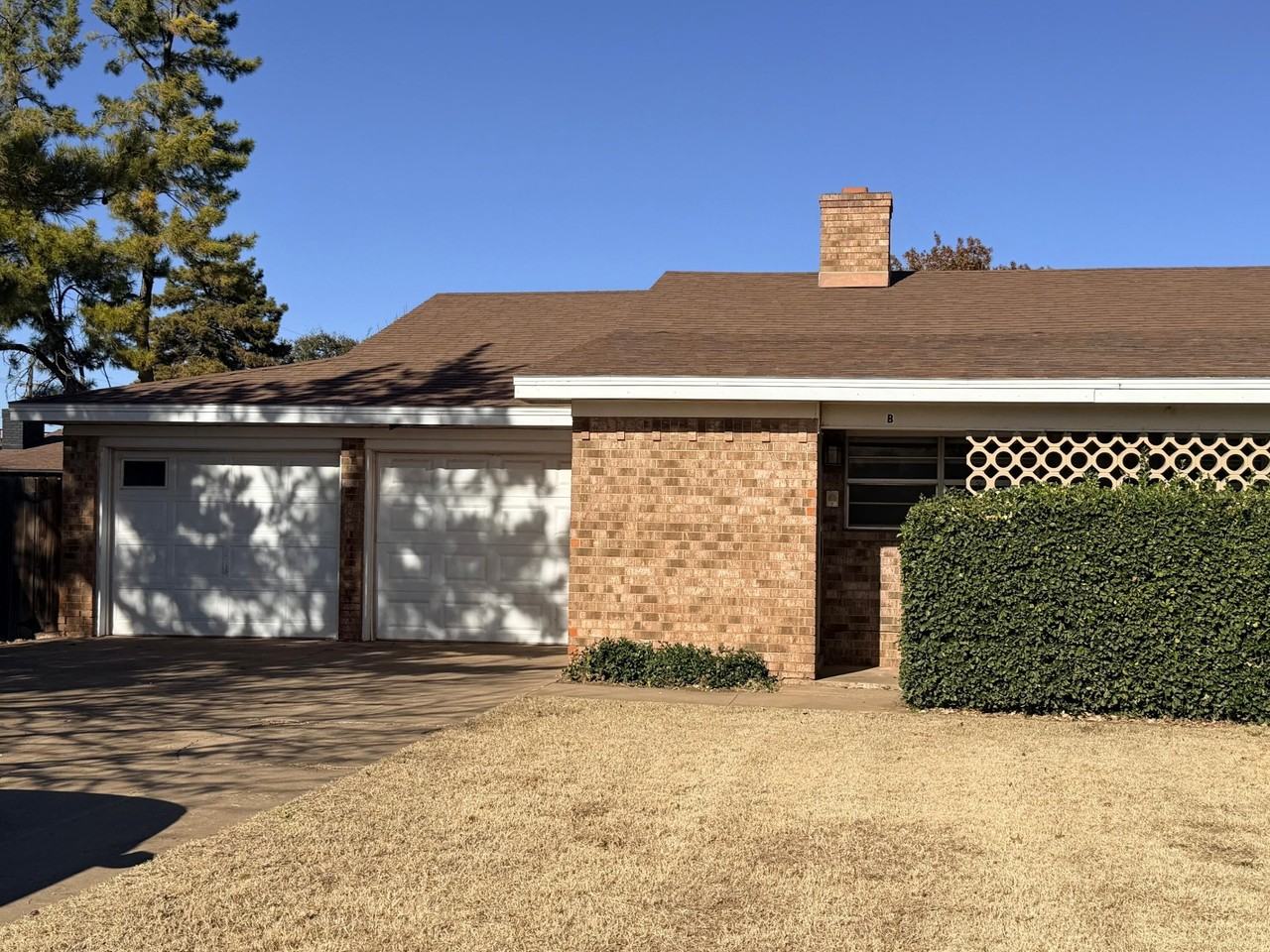 3314 81st St Apt B #B - Photo 2 of 18