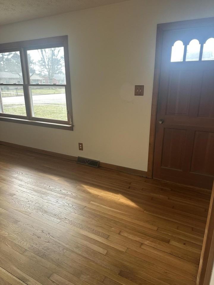 603 Worcester Rd - Photo 3 of 13