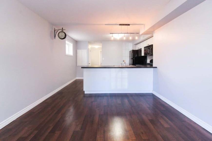 35 112-35 Mountford Dr - Photo 4 of 10