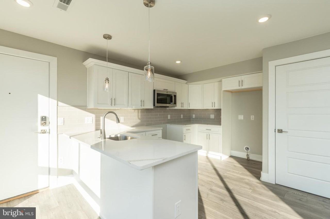 2517 North Hope Street - Photo 3 of 35