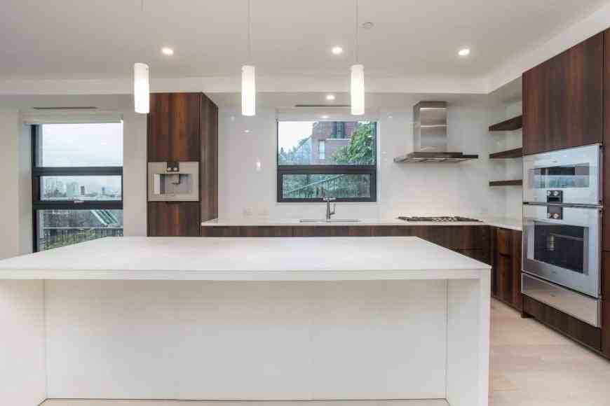 1101 7th Ave W - Photo 3 of 10