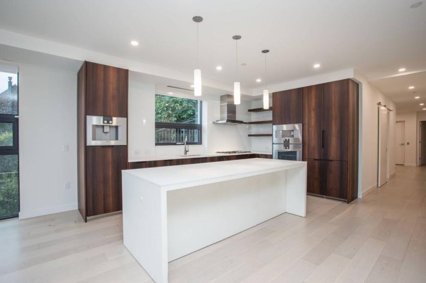 1101 7th Ave W - Photo 4 of 10