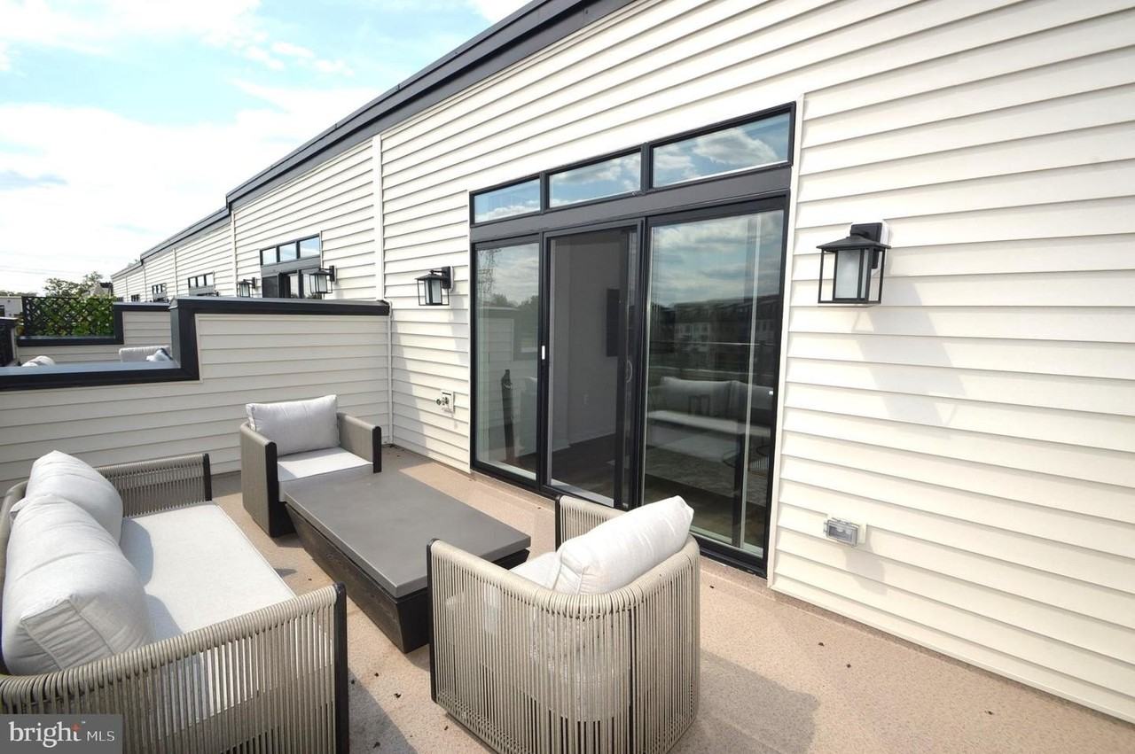 22790 Tawny Pine Sq - Photo 5 of 49