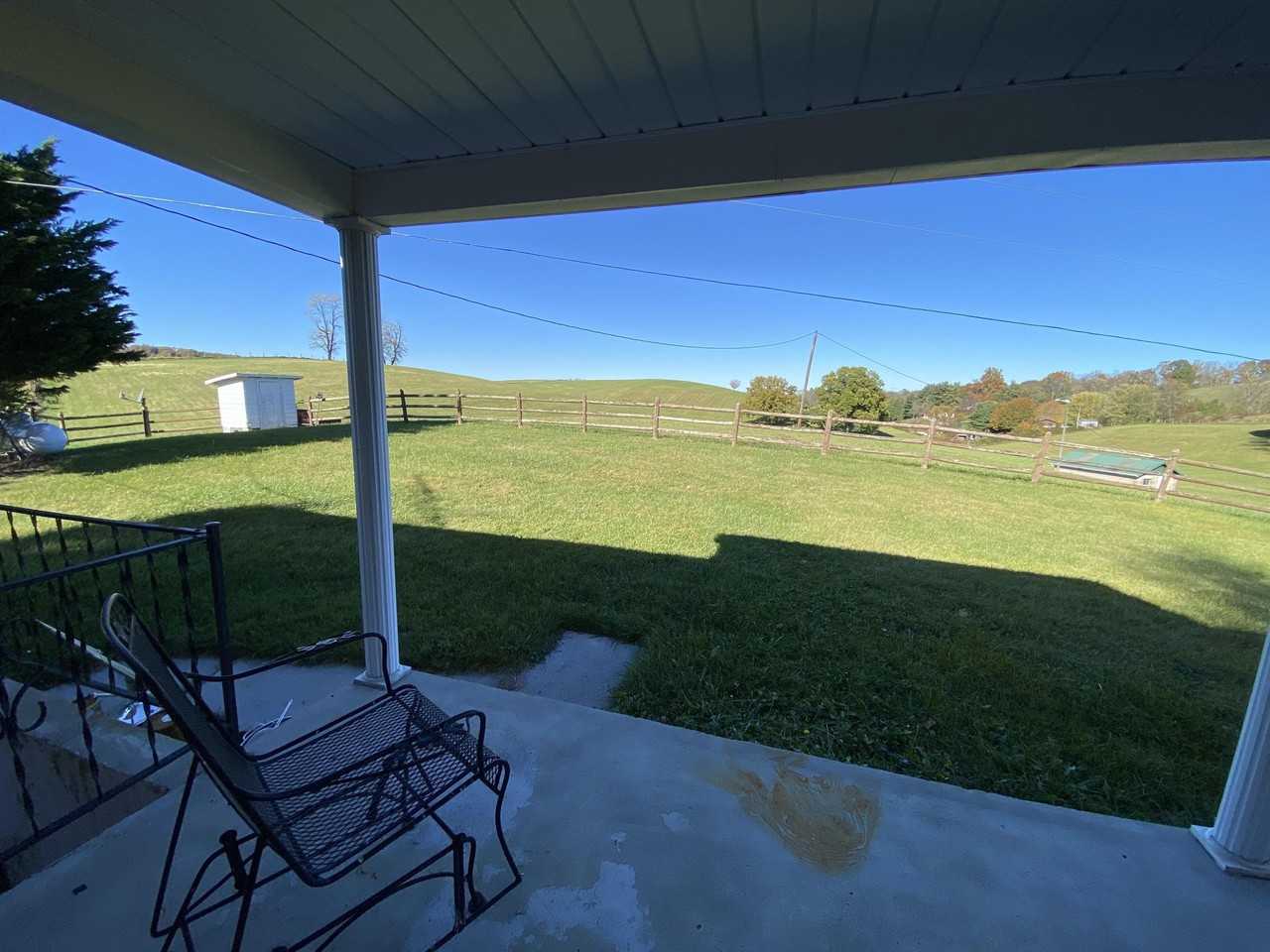 708 Lovely Mount Dr - Photo 3 of 23