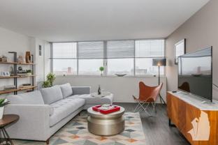 Chicago - Photo 1 of 1