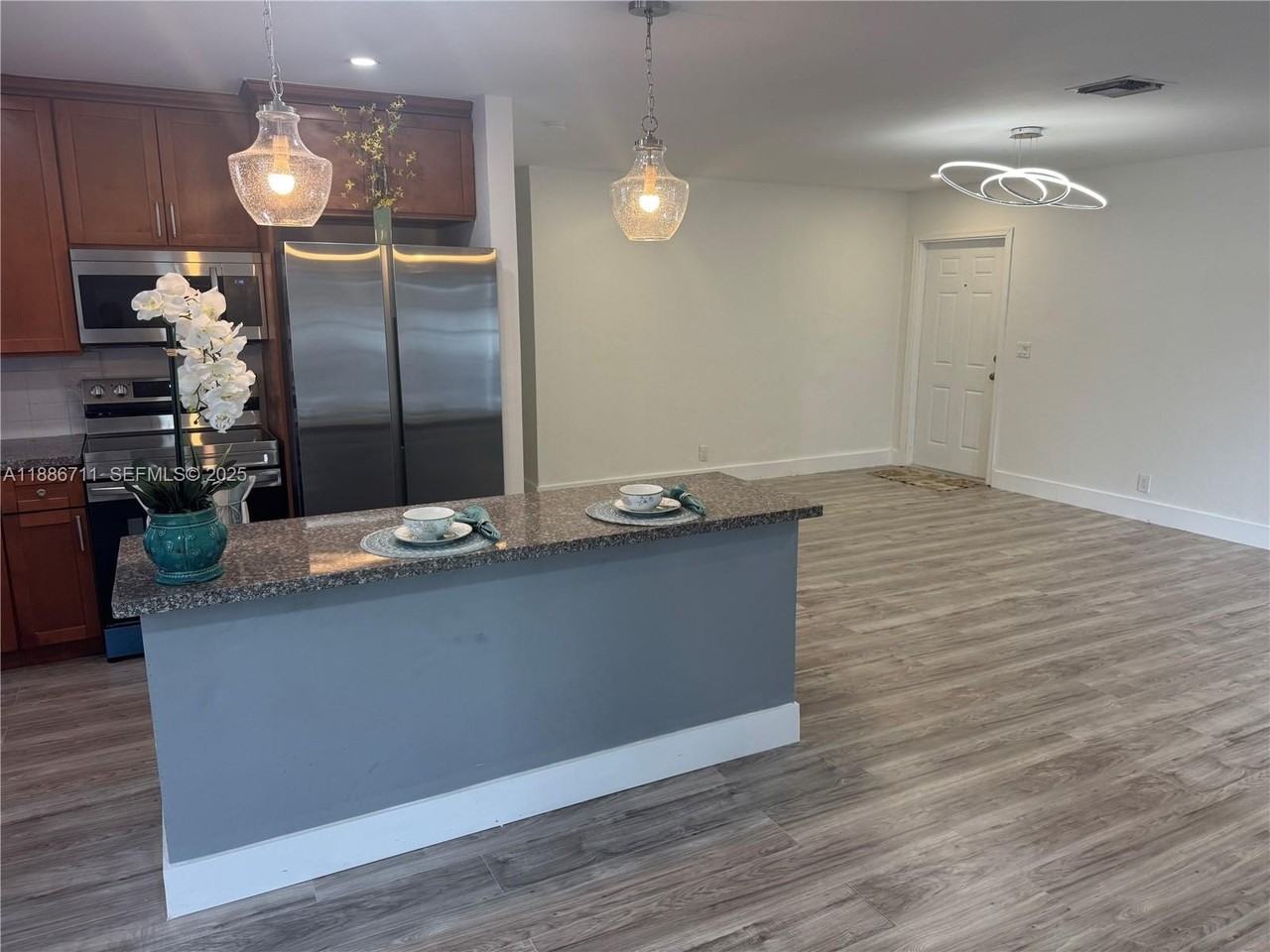 5209 Nw 18th St #3E - Photo 5 of 21