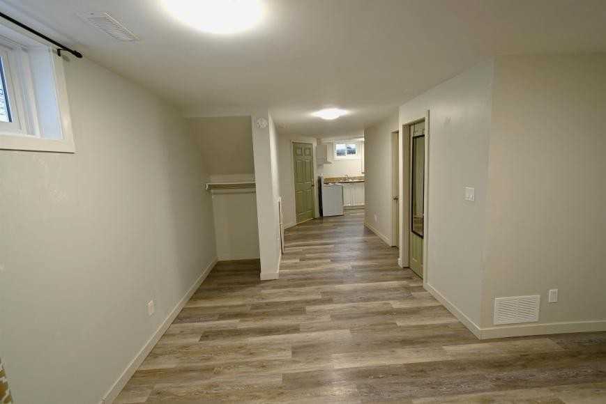 2401 Pine St - Photo 4 of 10