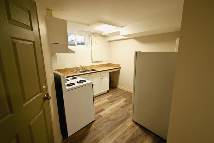 2401 Pine St - Photo 5 of 10