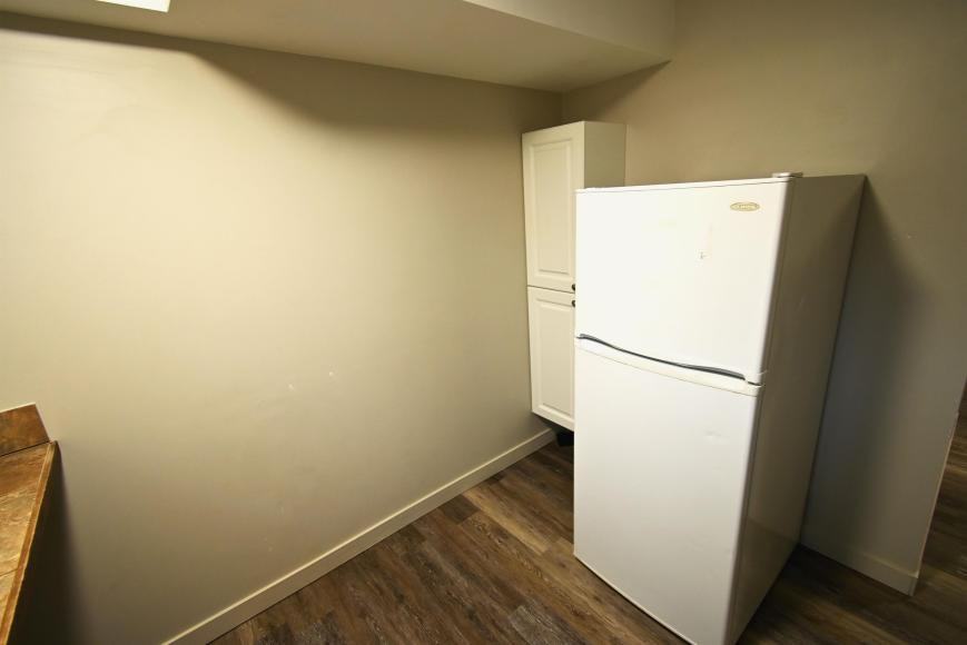 2401 Pine St - Photo 7 of 10