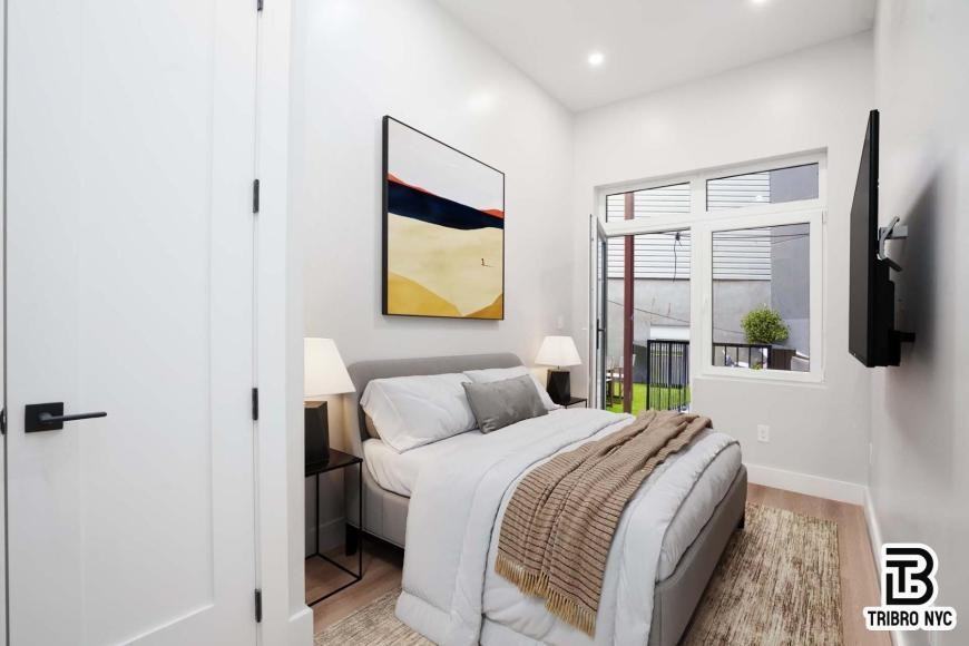 850 Flushing Ave - Photo 7 of 9