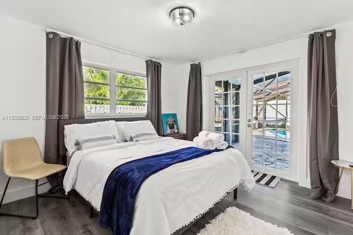 909 Ne 7th St - Photo 4 of 37