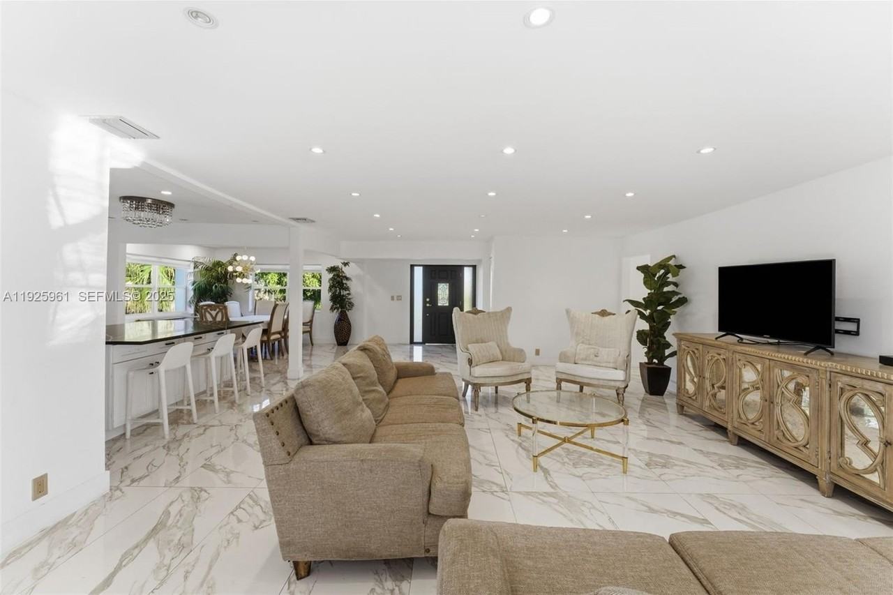 201 Calle Grande Drive #201 - Photo 4 of 30