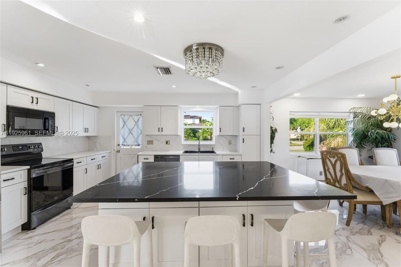 201 Calle Grande Drive #201 - Photo 5 of 30