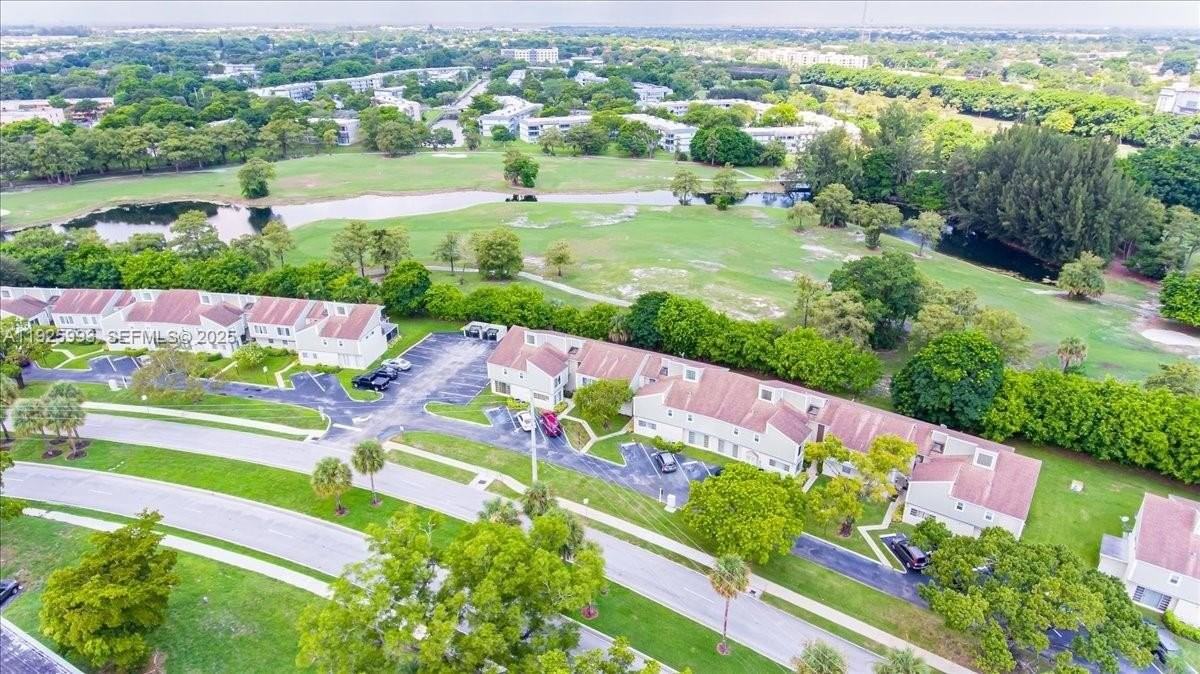 8105 Lagos De Campo Boulevard #J2