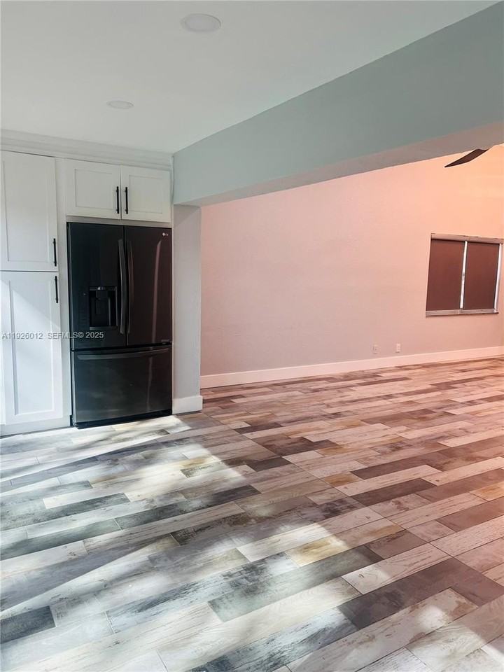 1070 Northwest 53rd Street - Photo 6 of 17