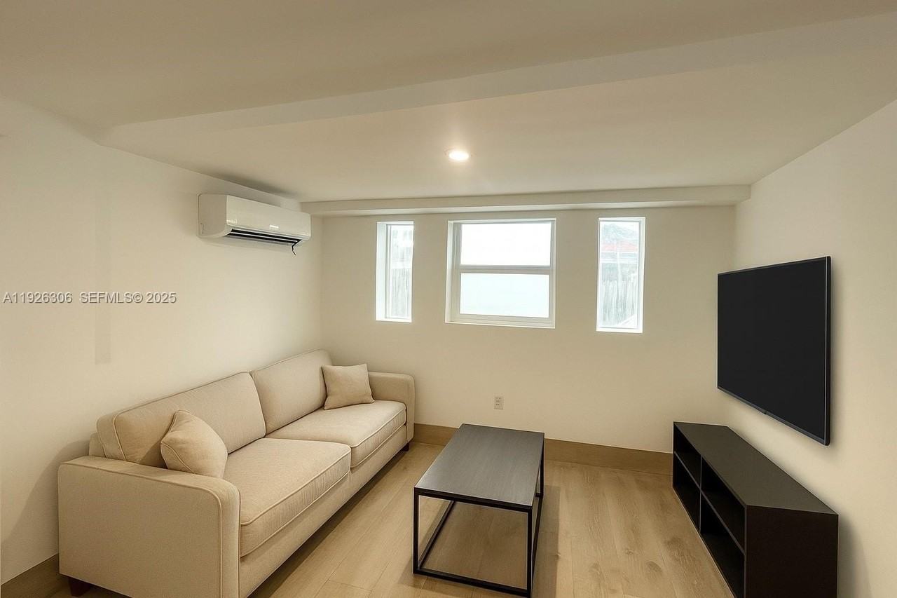 817 Tyler Street #9 - Photo 2 of 5