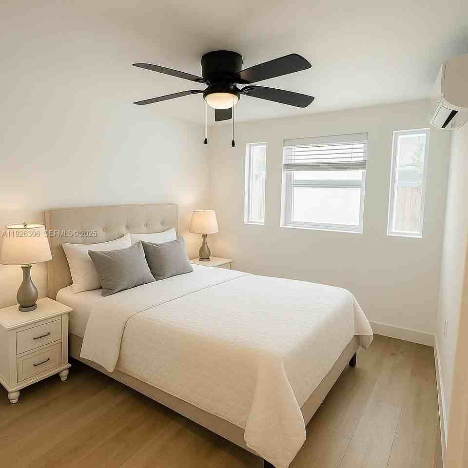 817 Tyler Street #9 - Photo 4 of 5