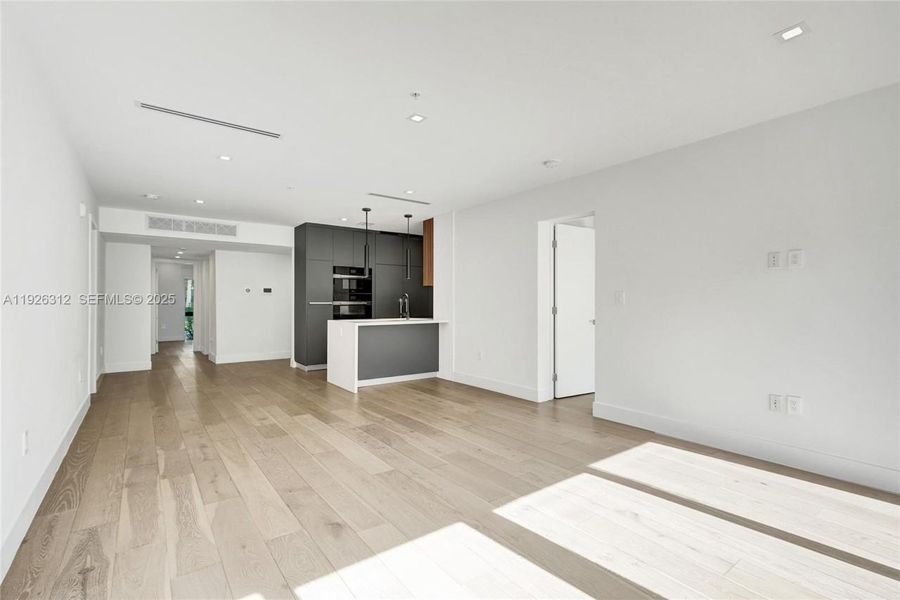 200 Sunrise Dr #200A - Photo 4 of 45