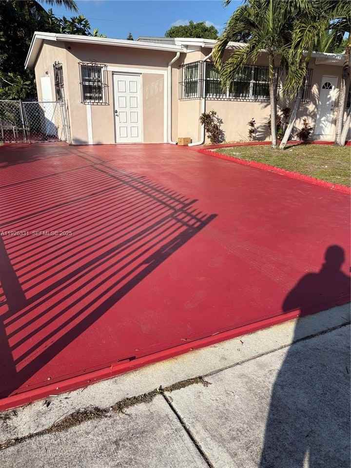 325 Nw 193rd Ter #1 - Photo 4 of 4