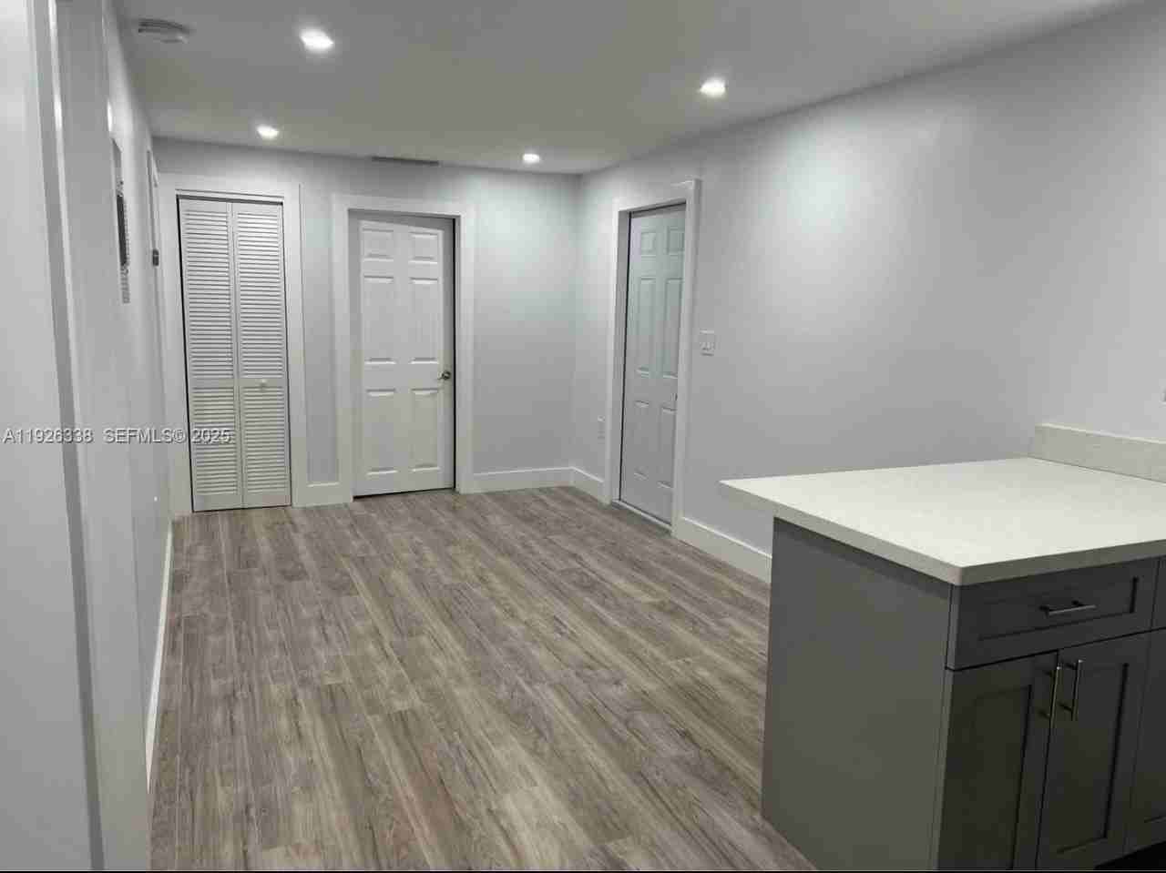 1493 Nw 1st Ave #B - Photo 5 of 15