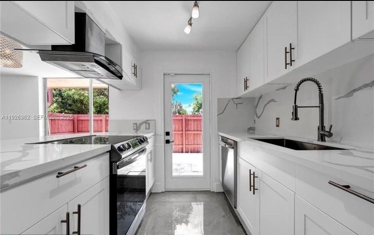 20010 Sw 123rd Dr #20010 - Photo 4 of 15