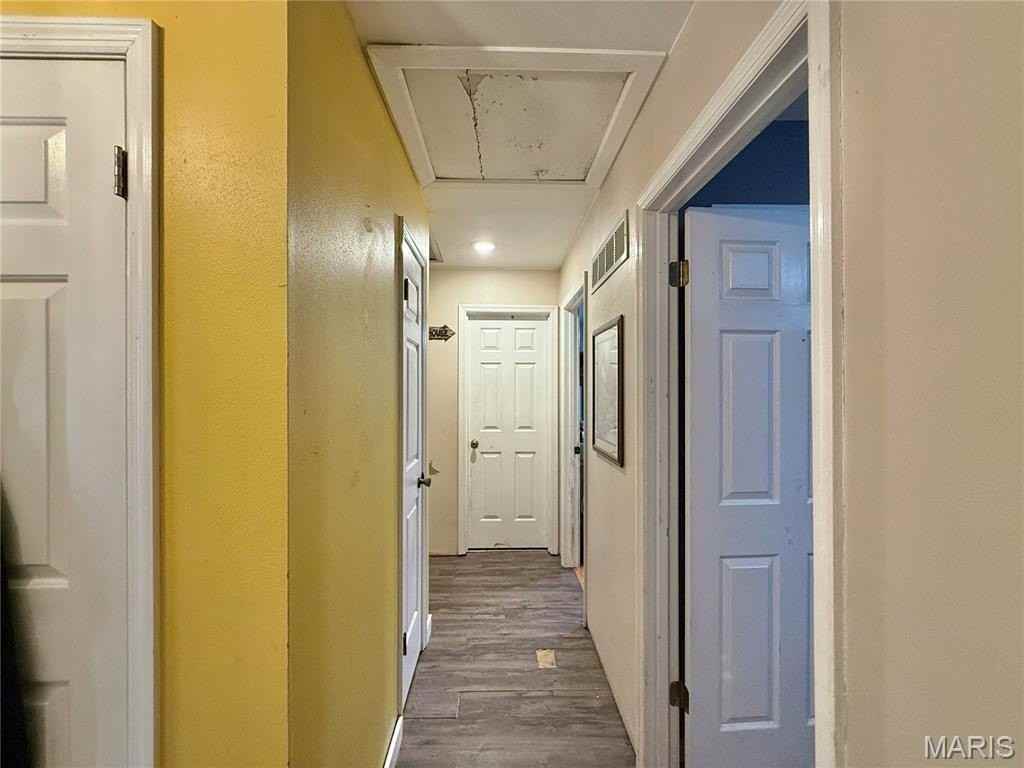 5823 Mayberry Dr - Photo 4 of 16