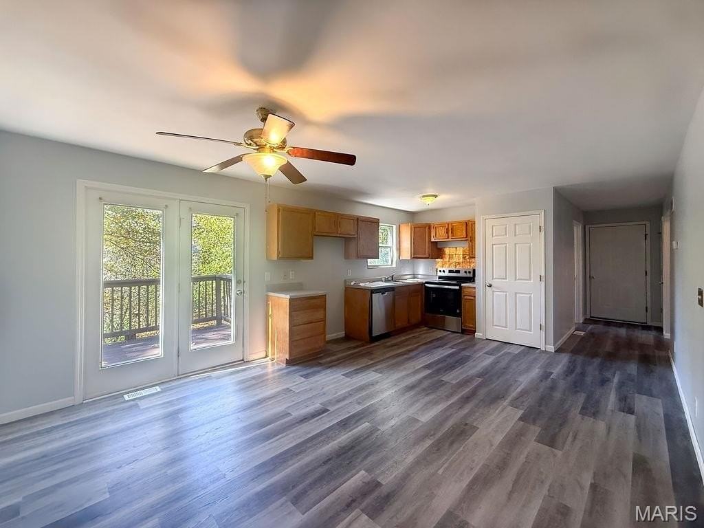 7933 Medley Drive - Photo 5 of 15