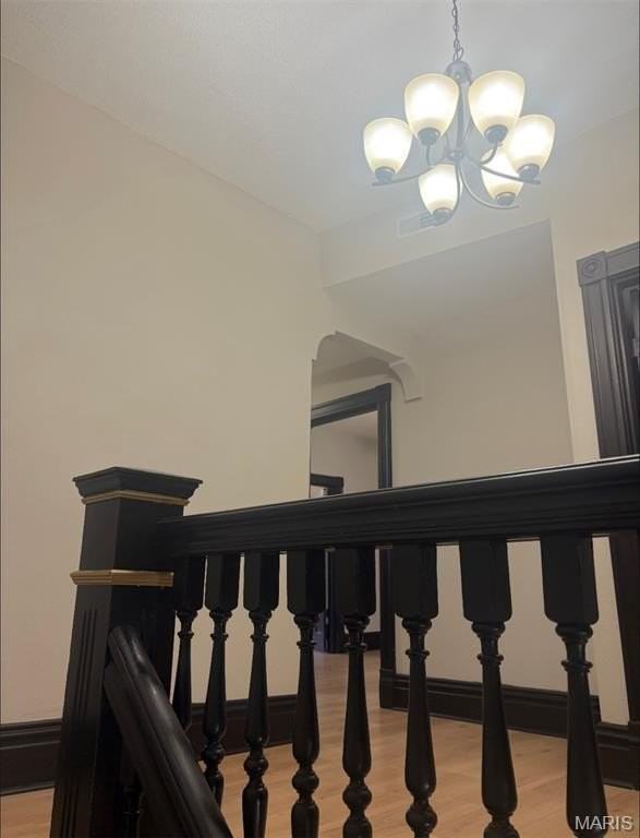 2115 Allen Ave - Photo 3 of 13