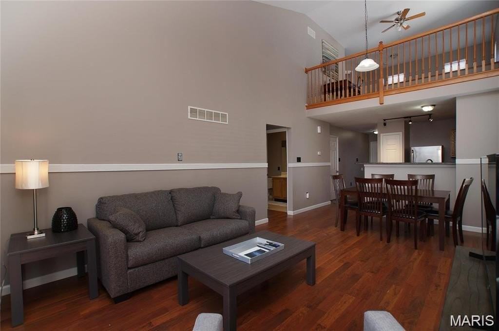 619 Timber Creek Trl - Photo 3 of 31