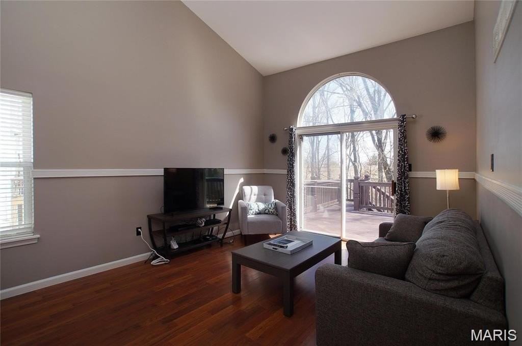 619 Timber Creek Trl - Photo 5 of 31