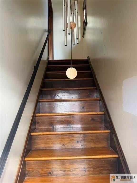 575 Allgair Ave #A - Photo 5 of 17