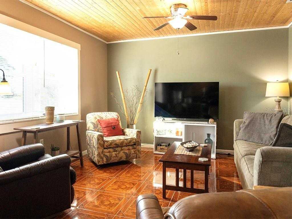 380 Base Ave E #201 - Photo 6 of 25