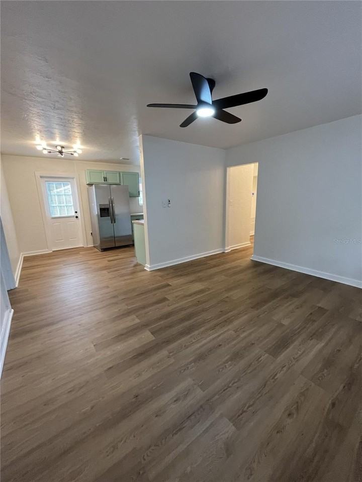 1405 Se 4th Ave - Photo 4 of 13