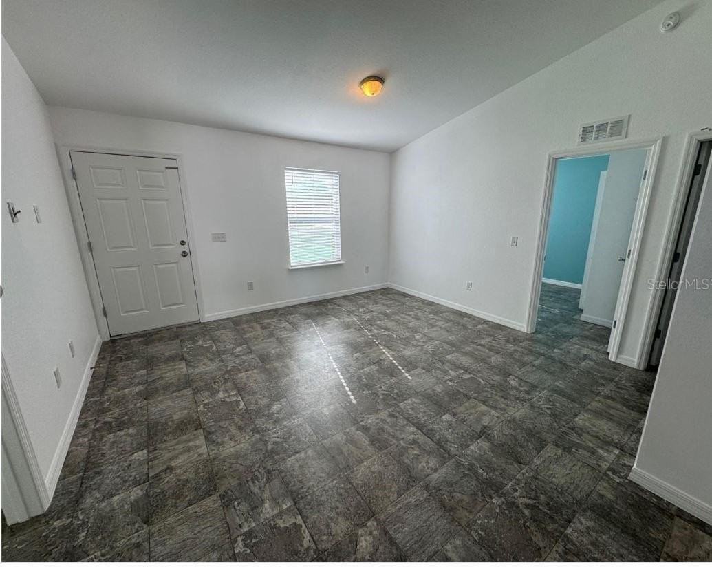 18 Juniper Drive Ct - Photo 2 of 7