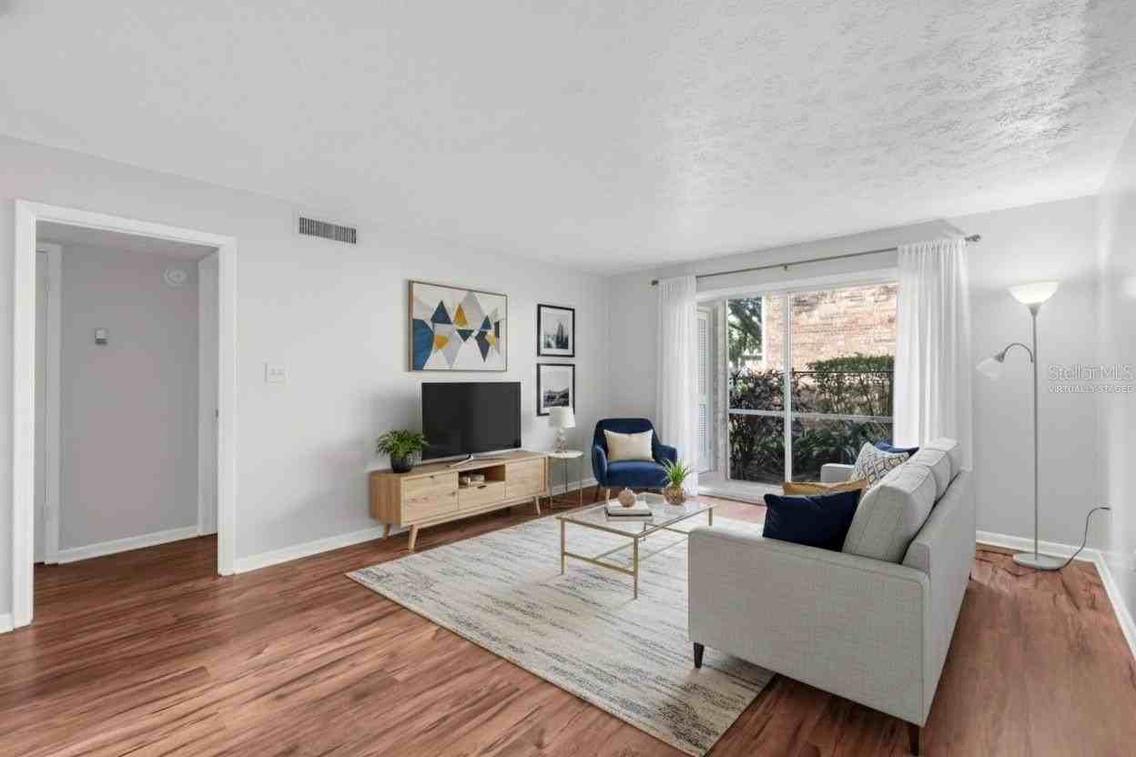 4212 Lake Underhill Rd #A - Photo 6 of 35