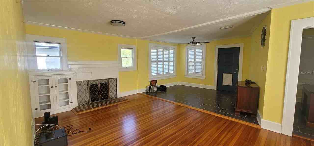 3026 Burlington Ave N - Photo 5 of 26