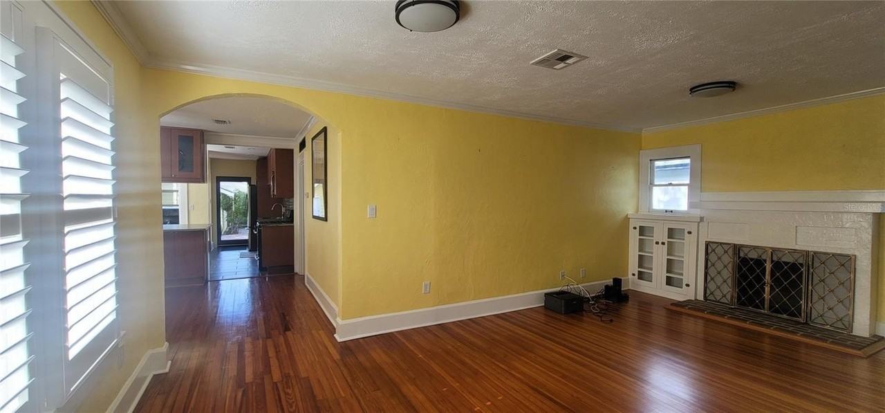 3026 Burlington Ave N - Photo 6 of 26