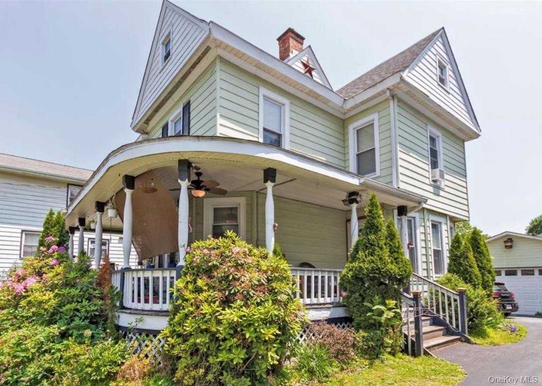 184 Highland Ave - Photo 2 of 3