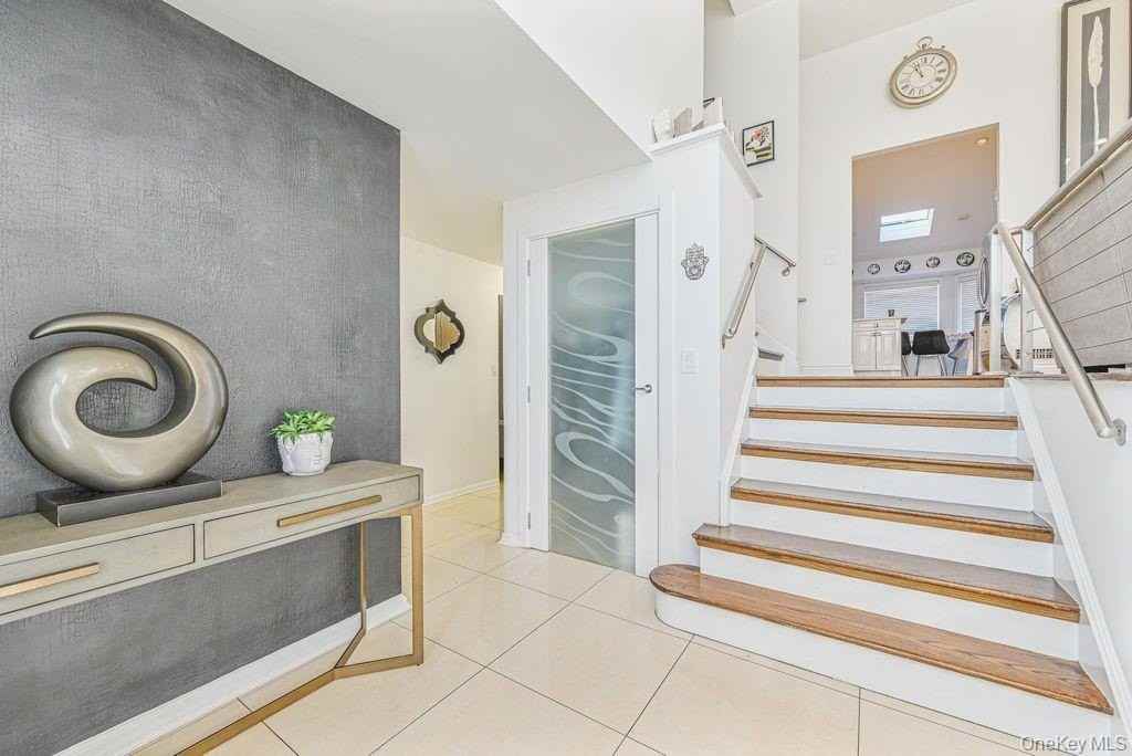 972 S End - Photo 3 of 27