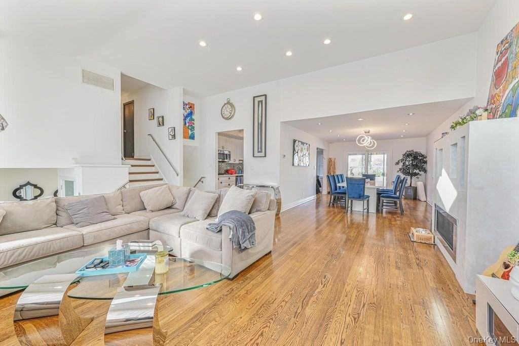 972 S End - Photo 5 of 27